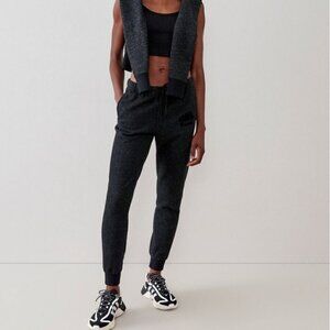 Roots Black Slim Cuff Sweatpant size XS